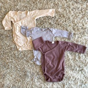 NWOT Kate Quinn Organic Kimono Onesies, 6-12 Month